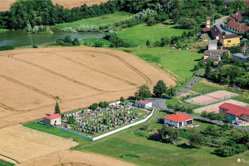 Řád veřejného pohřebiště obce Pavlice